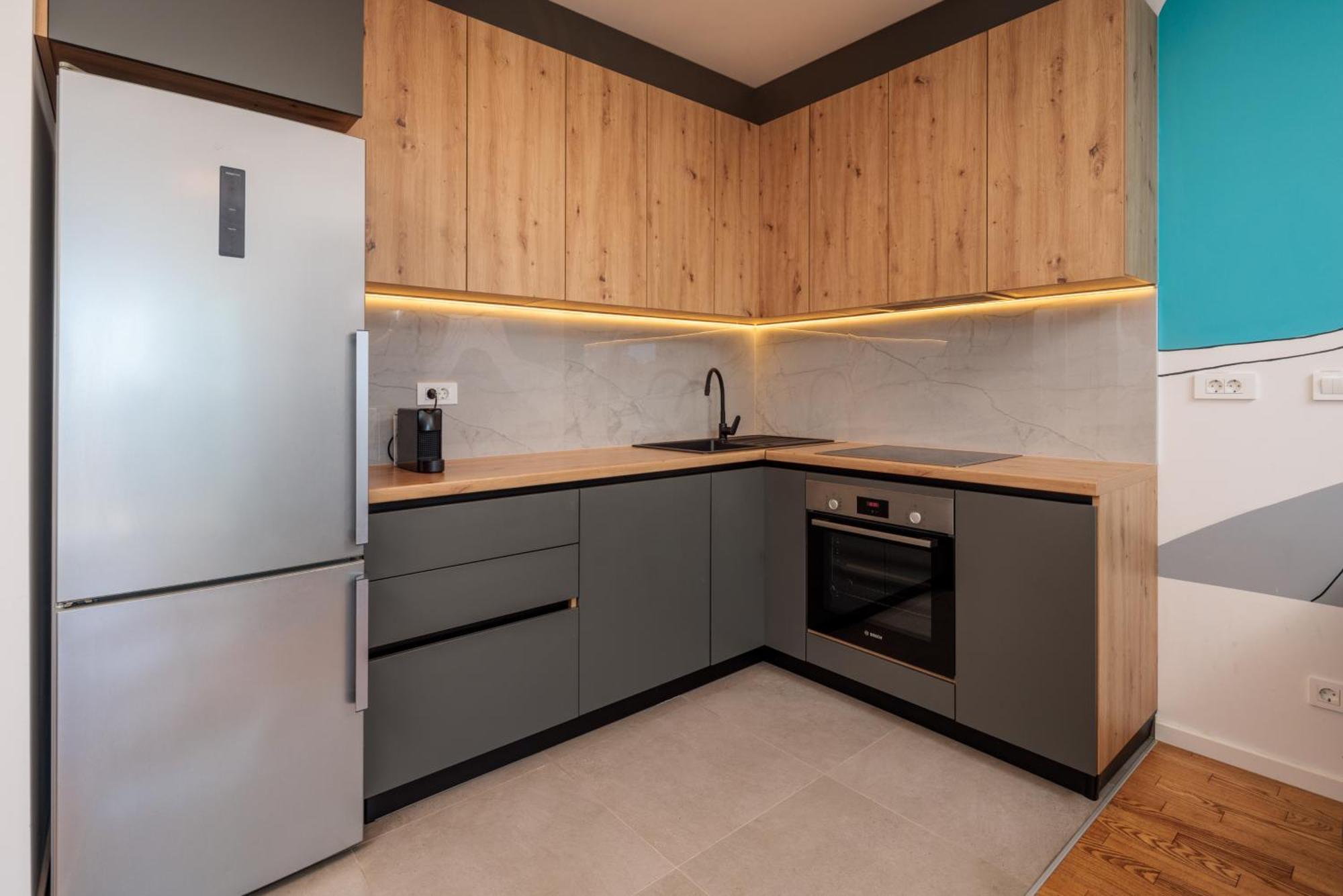 Apartament For *